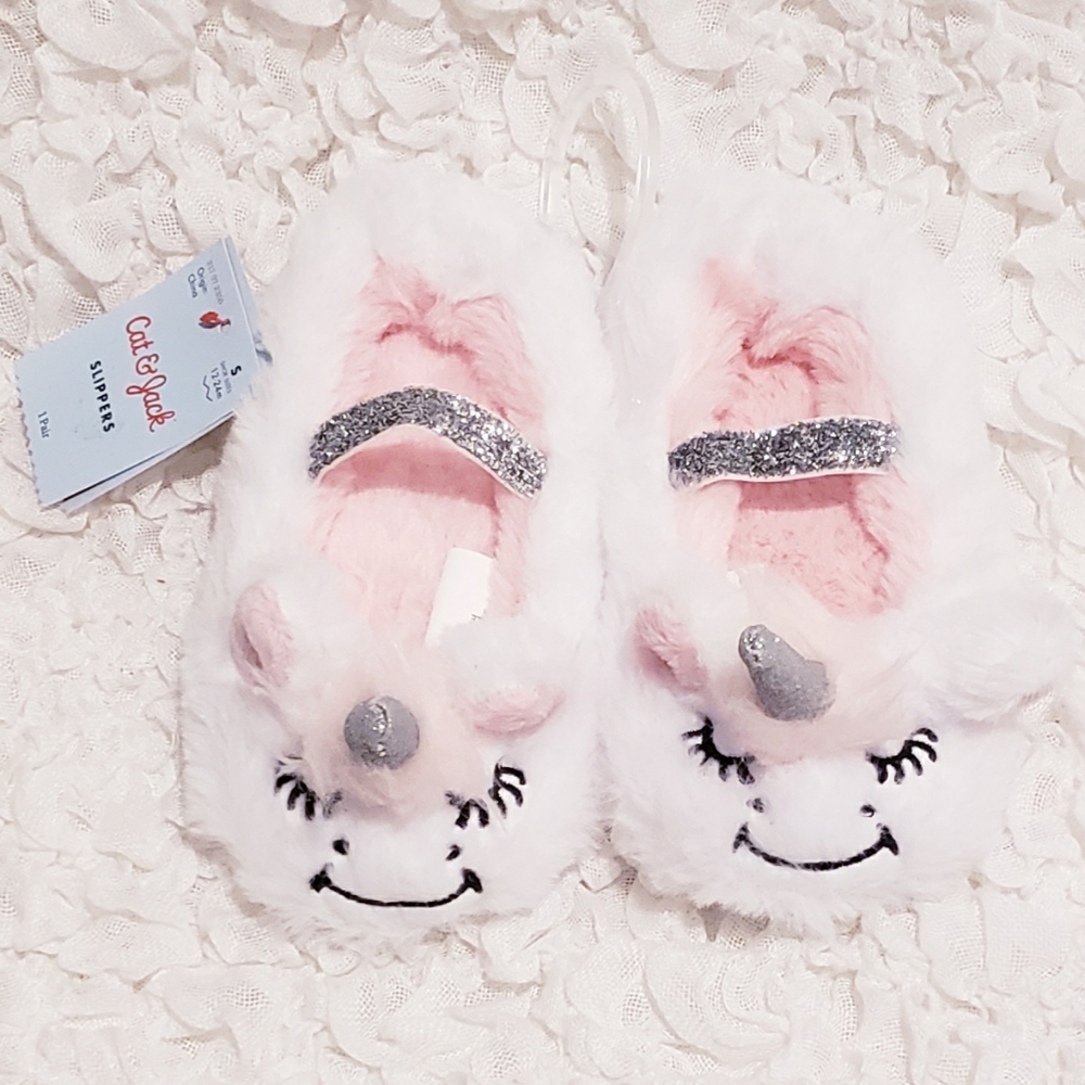 🆕️ Baby Girl Unicorn Slippers Size 12-24 months